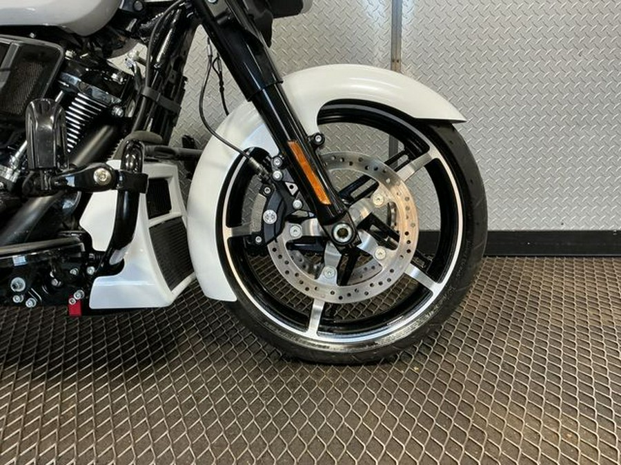 2024 Harley-Davidson Street Glide Base