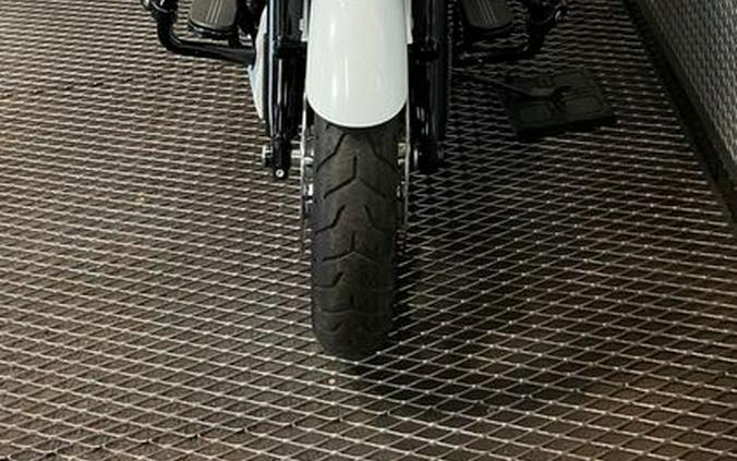 2024 Harley-Davidson Street Glide Base