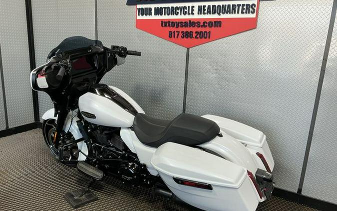 2024 Harley-Davidson Street Glide Base