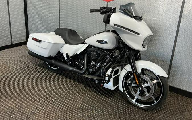 2024 Harley-Davidson Street Glide Base