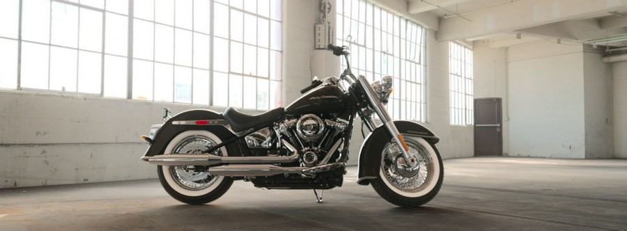 2019 Harley-Davidson® Deluxe Vivid Black