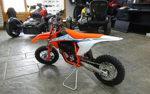 2024 KTM SX-E 3