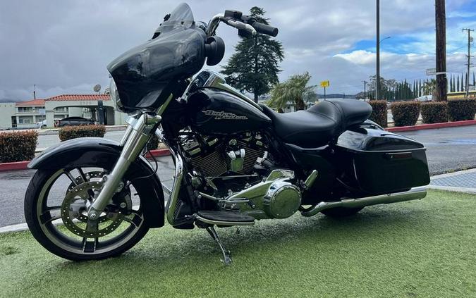 2018 Harley-Davidson® FLHX - Street Glide®