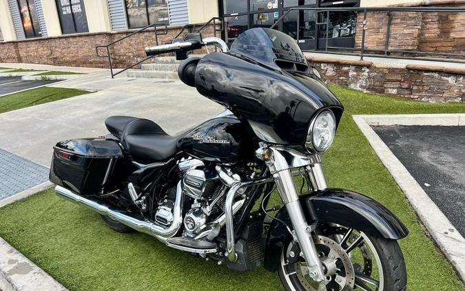 2018 Harley-Davidson® FLHX - Street Glide®