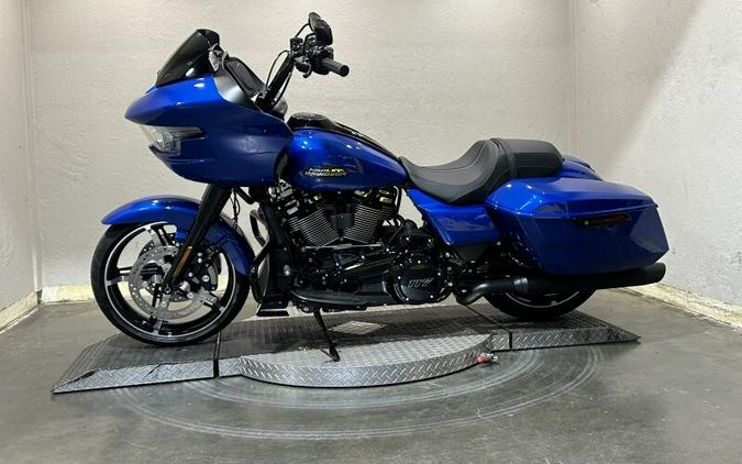 Harley-Davidson Road Glide™ 2024 FLTRX 84488429 BLUE BURST