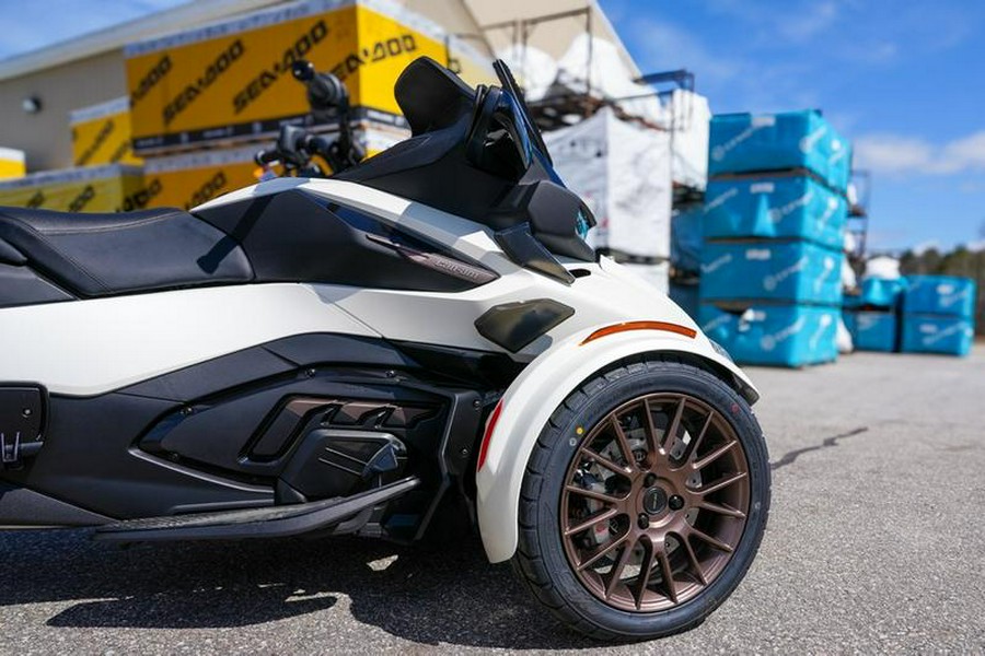 2025 Can-Am® Spyder RT Sea-To-Sky