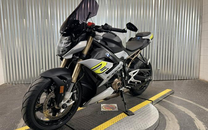2022 BMW Motorrad S 1000 R