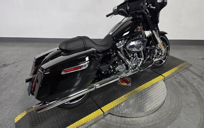 2024 Harley-Davidson® FLHX - Street Glide®
