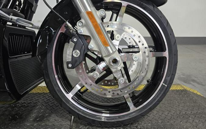 2024 Harley-Davidson® FLHX - Street Glide®