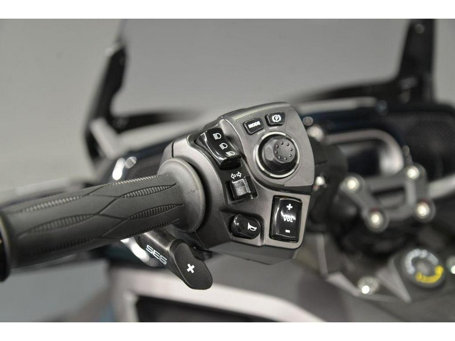 2026 Can-Am Spyder RT Limited Dark