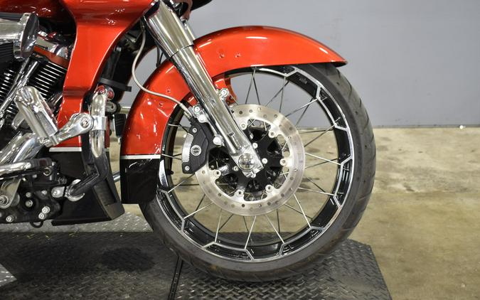 2021 Harley-Davidson CVO Road Glide Sunset Orange Fade & Sunset Black