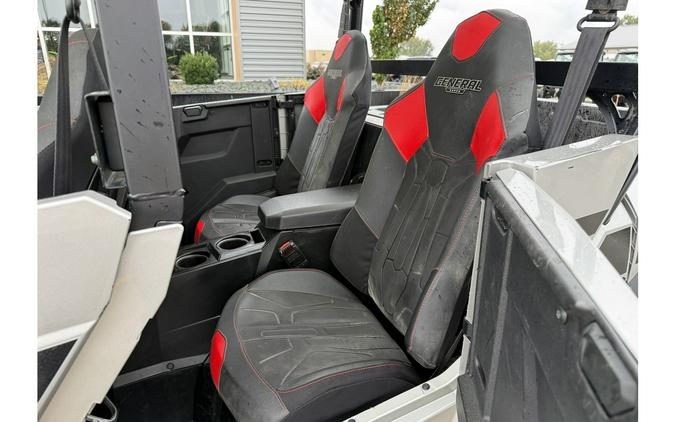 2017 Polaris POLARIS GENERAL 4 1000 EPS SILVER PEARL