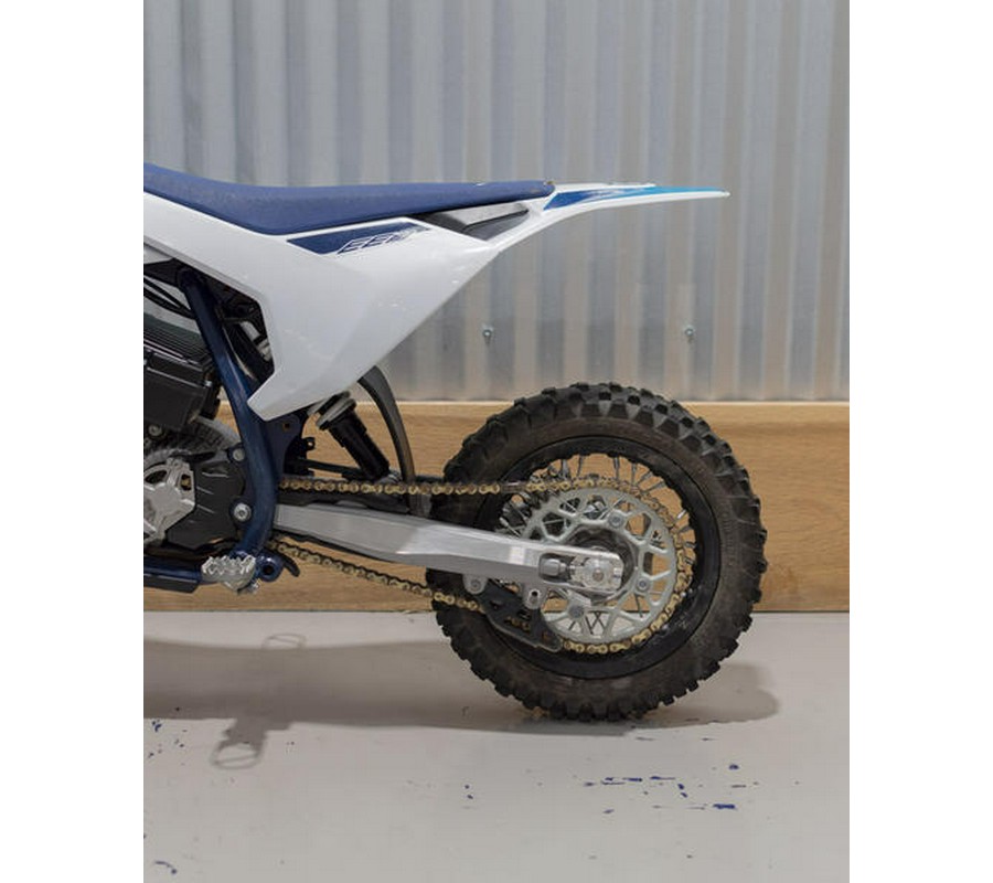 2024 Husqvarna® EE 3