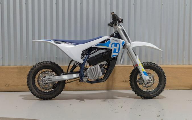 2024 Husqvarna EE 3