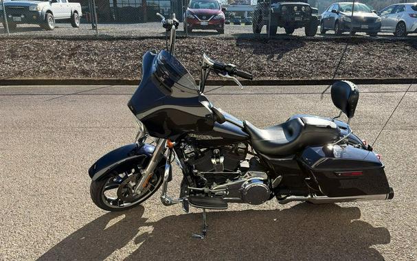 2019 Harley-Davidson Street Glide® Base