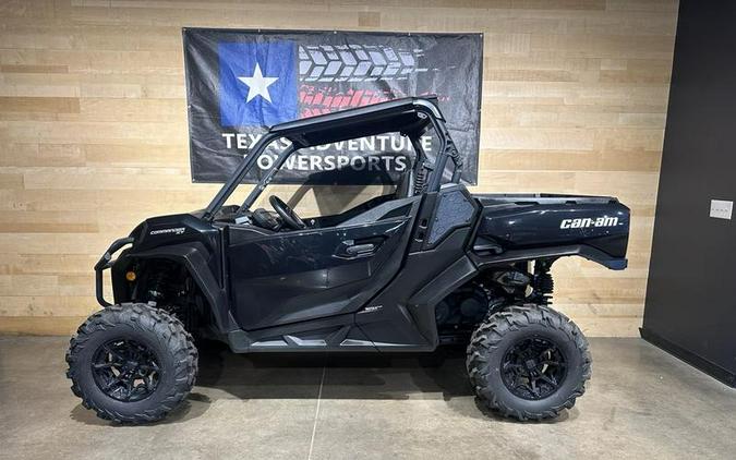 2023 Can-Am® Commander XT 700