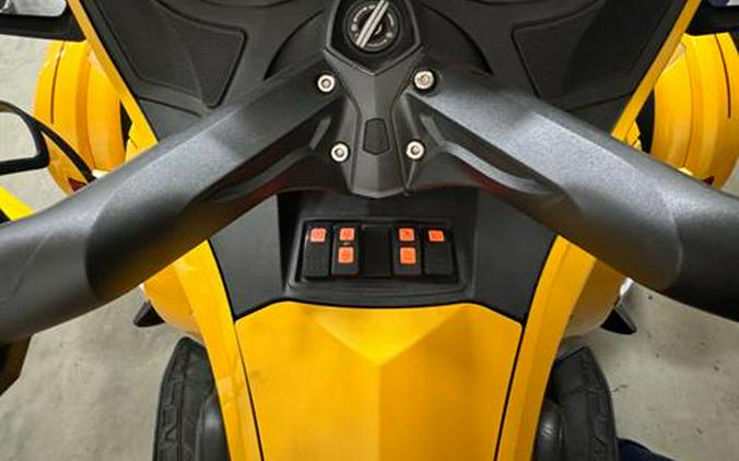 2014 Can-Am Spyder® RT-S SE6