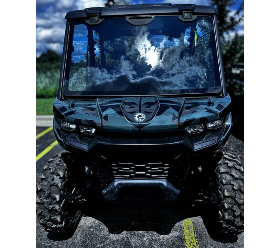 2023 Can-Am™ Defender MAX DPS HD7