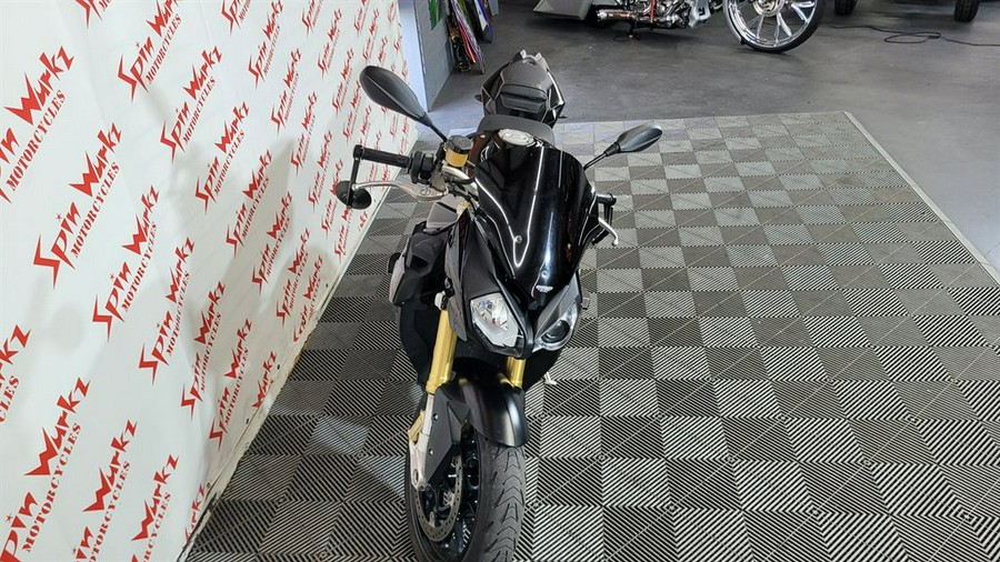 2016 BMW S1000r