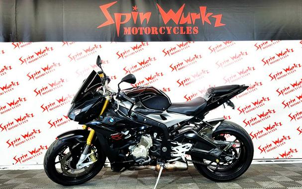 2016 BMW S1000r