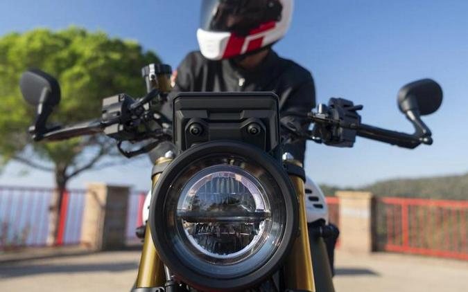 2026 Yamaha XSR900