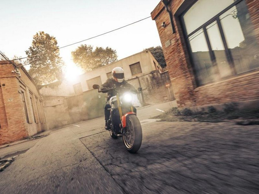 2026 Yamaha XSR900