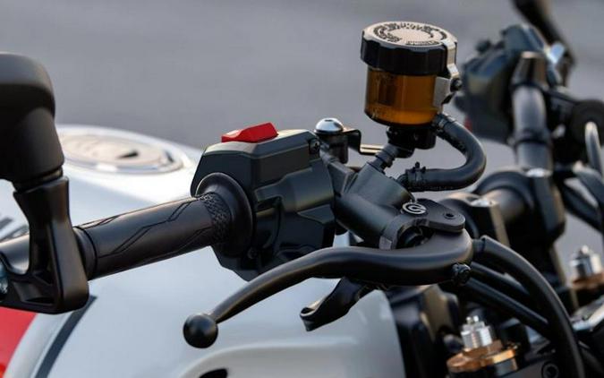 2026 Yamaha XSR900