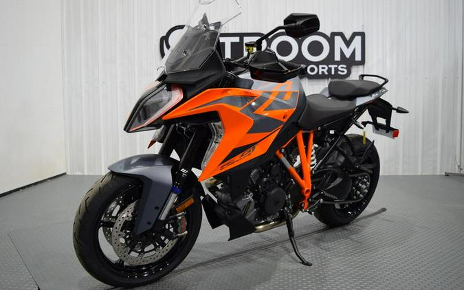 2024 KTM 1290 Super Duke GT