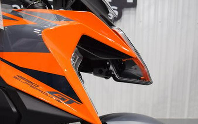 2024 KTM 1290 Super Duke GT