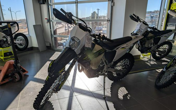 2026 Triumph TF 450-E