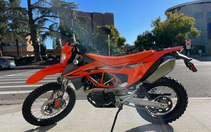 2024 KTM 690 Enduro R