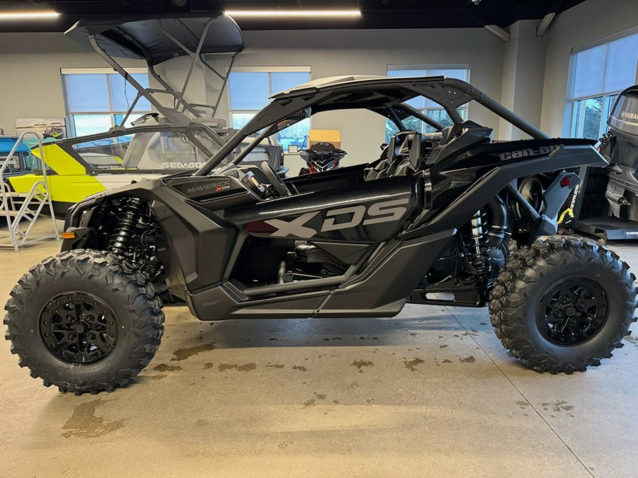2025 Can-Am Maverick X3 X ds 64" with Smart-Shox TURBO RR