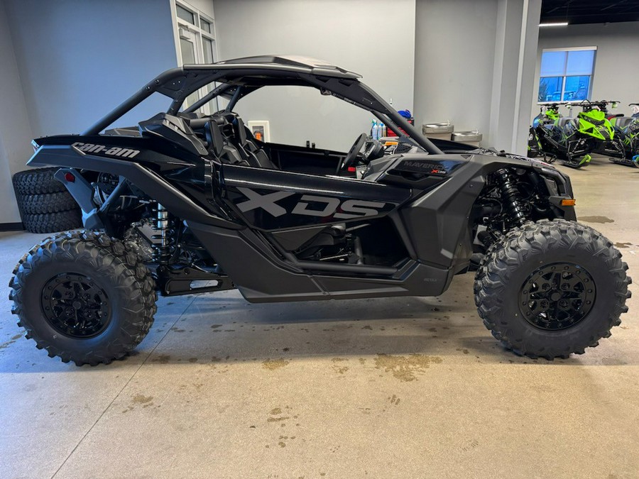 2025 Can-Am Maverick X3 X ds 64" with Smart-Shox TURBO RR