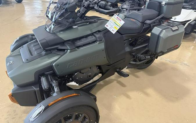 2026 Can-Am® Canyon Redrock