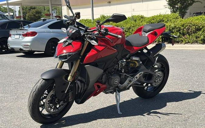 2026 Ducati Streetfighter V2