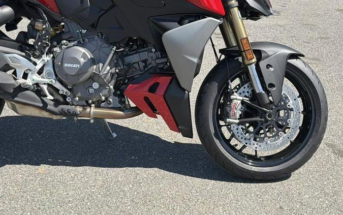 2026 Ducati Streetfighter V2