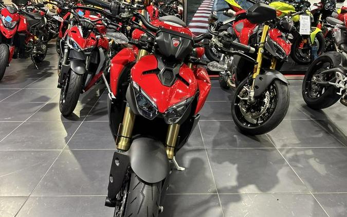 2026 Ducati Streetfighter V2