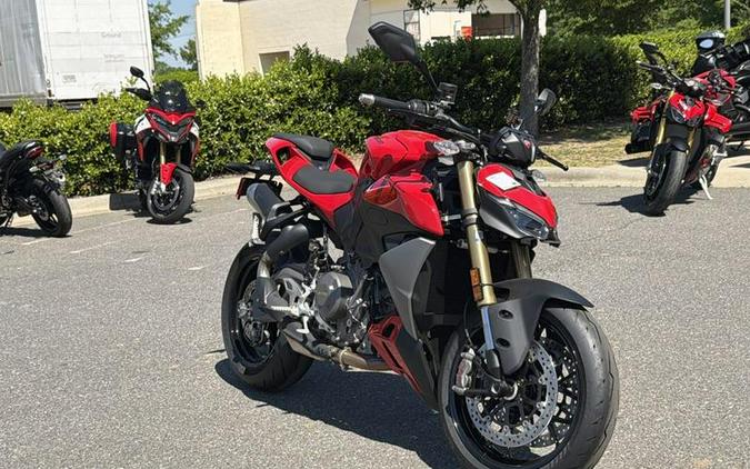 2026 Ducati Streetfighter V2
