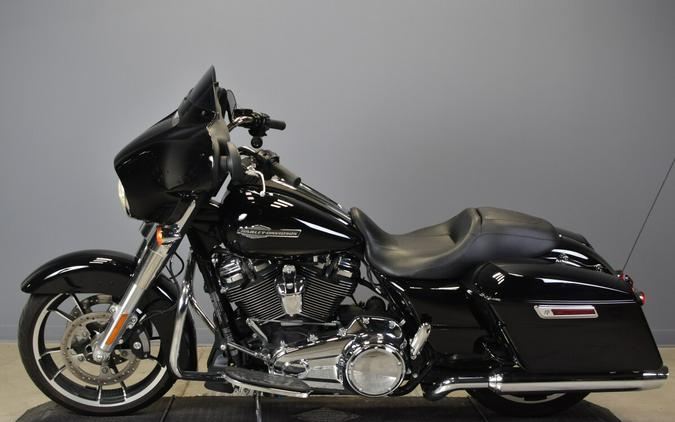 2022 Harley-Davidson Street Glide