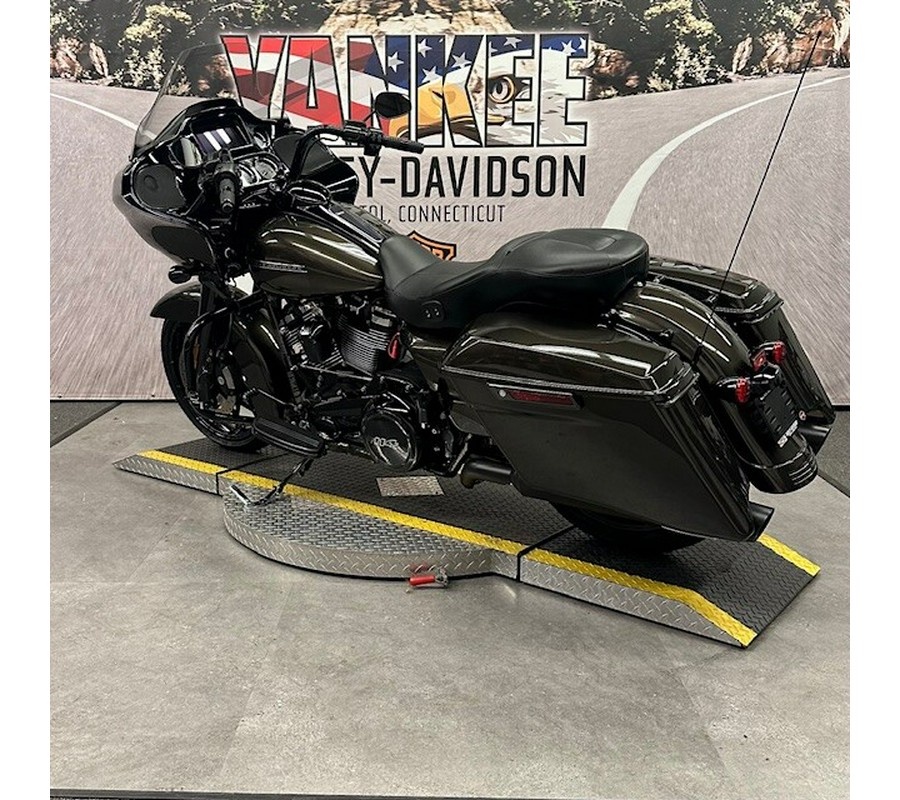 2020 FLTRXS Road Glide Special