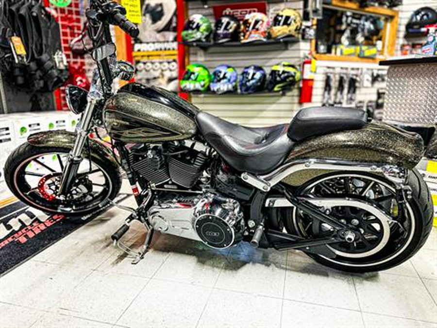 2016 Harley-Davidson Breakout®