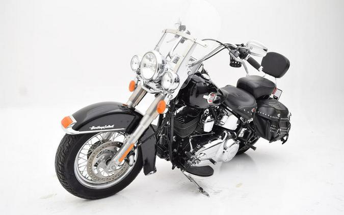 2017 Harley-Davidson® FLSTC - Heritage Softail® Classic