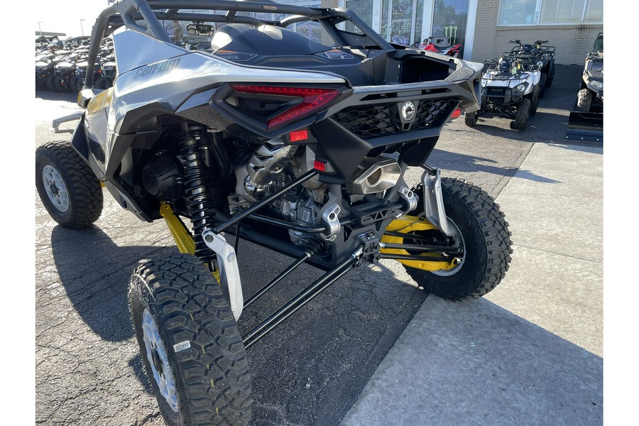 2024 Can-Am Maverick R BASE