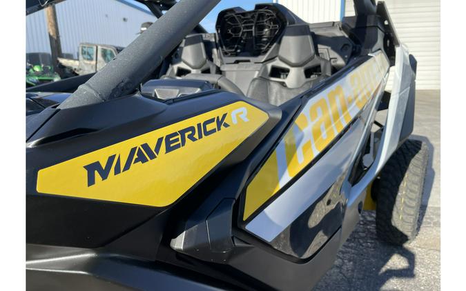 2024 Can-Am Maverick R BASE