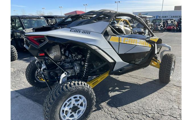 2024 Can-Am Maverick R BASE