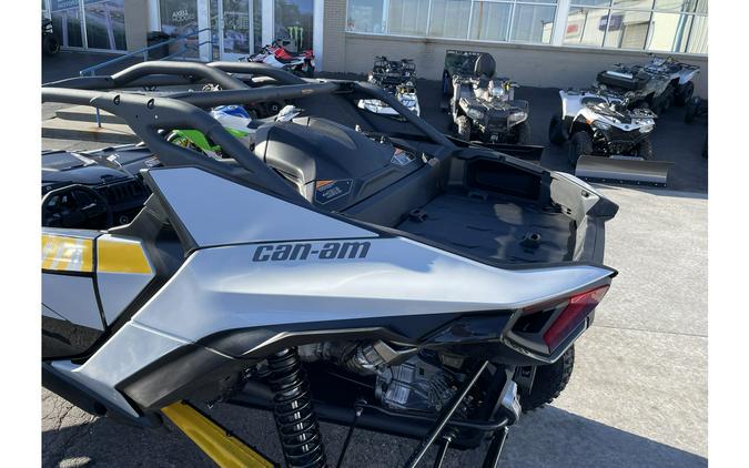 2024 Can-Am Maverick R BASE