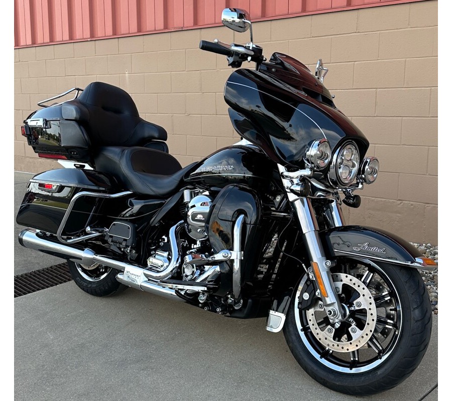 2015 Harley-Davidson Ultra Limited Vivid Black