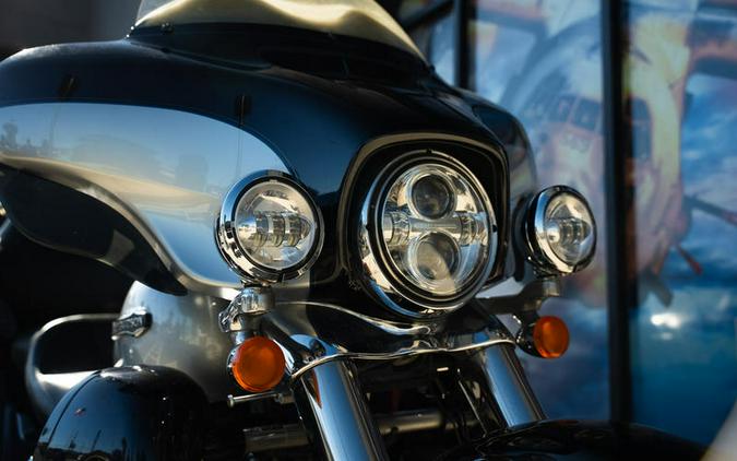 2019 Harley-Davidson® FLHTCUTG - Tri Glide® Ultra