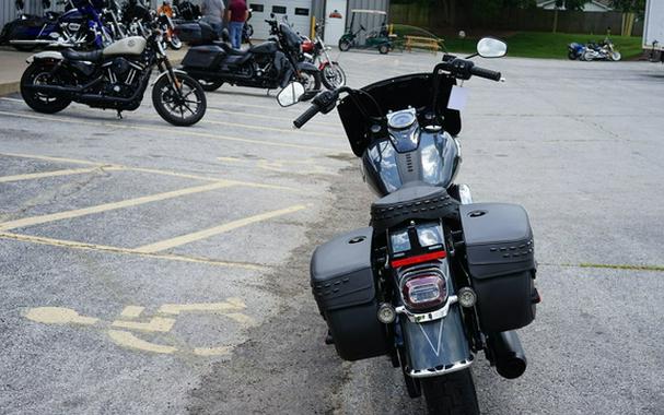 2025 Harley-Davidson Softail FLHC - Heritage Classic