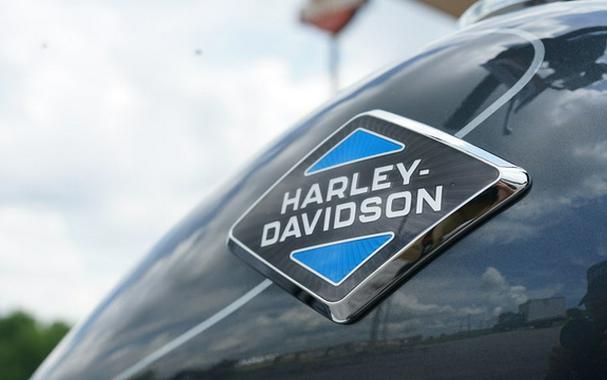 2025 Harley-Davidson Softail FLHC - Heritage Classic